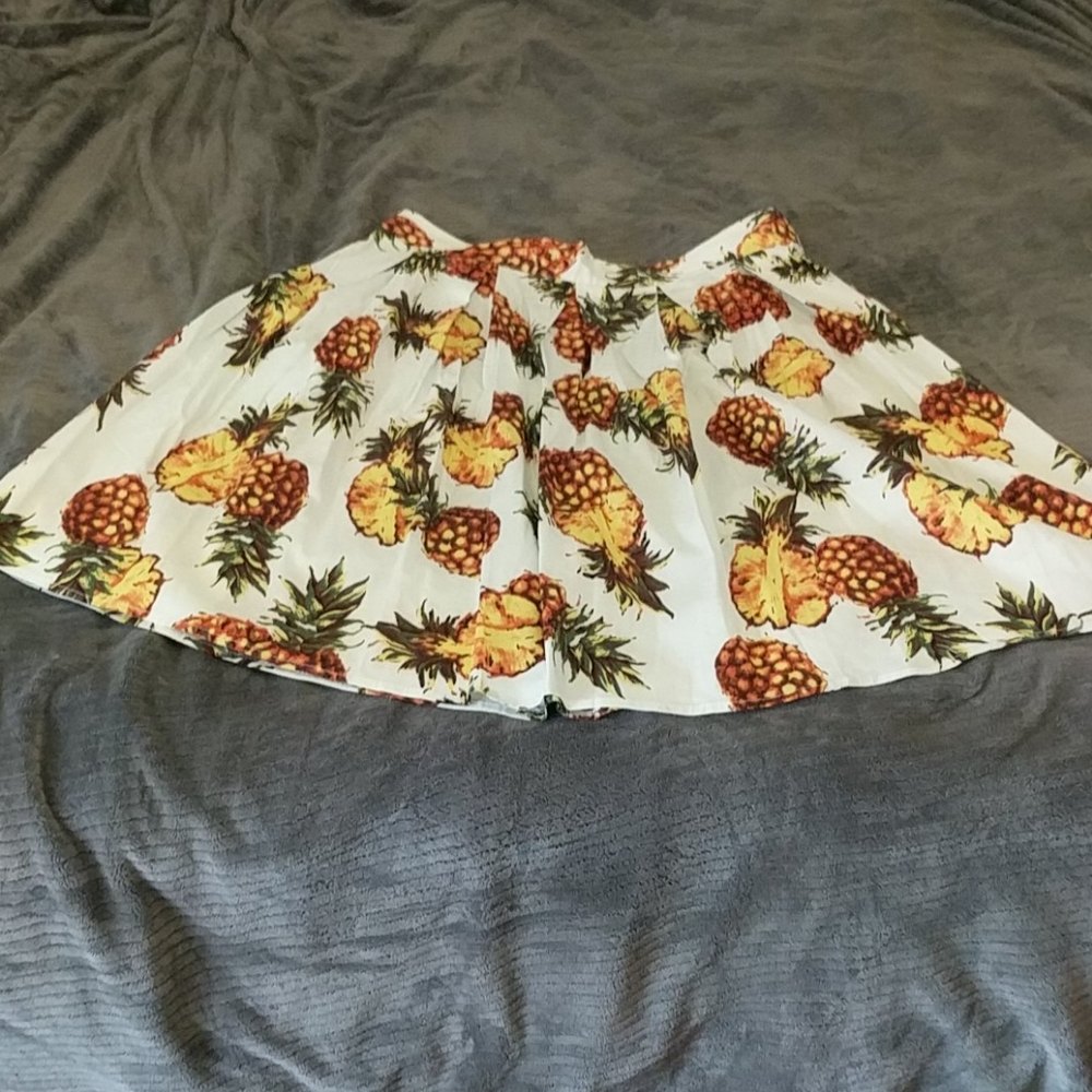 Vintage A line pleated midi flair skirt pineapple